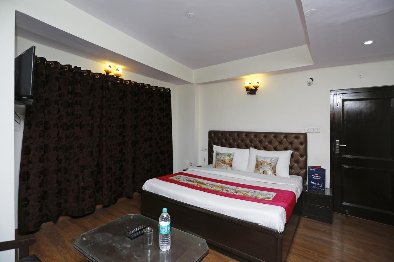 שימלה Oyo 3538 Hotel Mahamaya מראה חיצוני תמונה