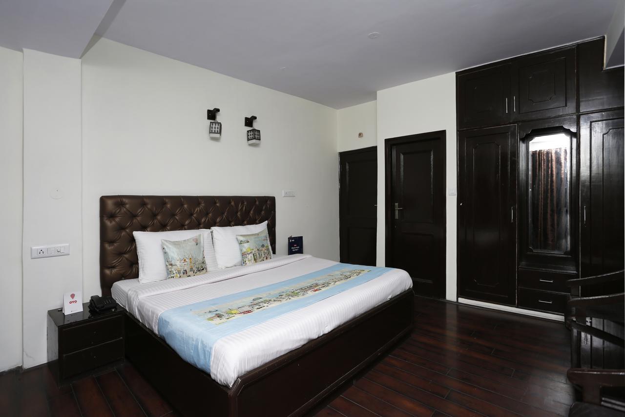 שימלה Oyo 3538 Hotel Mahamaya מראה חיצוני תמונה