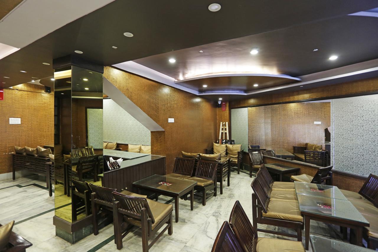 שימלה Oyo 3538 Hotel Mahamaya מראה חיצוני תמונה