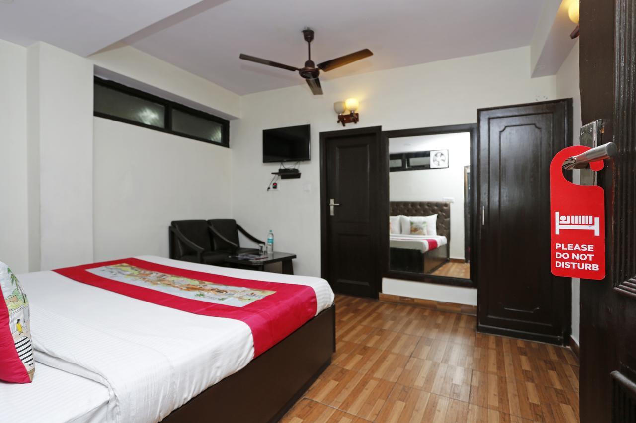 שימלה Oyo 3538 Hotel Mahamaya מראה חיצוני תמונה